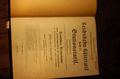 Deutscher+Reichsbahn+G%C3%BCtertarif++Reichsbahn+G%C3%BCtertarif+Heft+D++Stationstarif++Alphabetisches+Verzeichnis+der+Eisenbahn+G%C3%BCterstationen+der+Deutschen+Reichsbahn+und+anschliessenden+Privatbahnen+mit+Abfertigungsbeschr%C3%A4nkungen+und+anderen+Besonderheiten