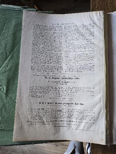 Hand - Atlas über alle Theile der Erde nach dem neuesten Zustande und über das Weltgebäude - Front Cover