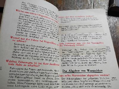 Kraftfahrerlehrbuch++Eine+Lehrfibel+zur+Vorbereitung+auf+die+Pr%C3%BCfung