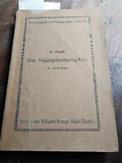 Die+Heimphotographie%3B+Der+Portr%C3%A4t-+und+Gruppenphotograph+beim+Setzen+und+Beleuchten%3B+Die+Diapositivverfahren%3B+Die+Selbstbereitung+von+Brom%C3%B6ldruckfarben%3B+Die+photographische+Retusche