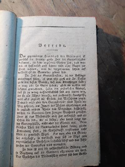 Möglichst vollständiges Handbuch der Gärtnerei für Gartenbesitzer und Gartenliebhaber oder wissenschaftlich-praktische Anleitung zu allen Geschäften und Rücksichten des Küchen-, Baum-, Wein-, Hopfen- und Ziergartens, nebst Engel's, Krause's und Leonhardi's vervollkommnetem Monatsgärtner (in der) siebente(n gänzlich umgearbeiteten) Auflage. - Front Cover