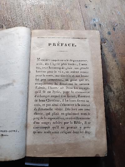 Le Coran  Le Coran, Traduit de l’Arabe, avec les notes des plus célèbres commentateurs orientaux ; Par SAVARY ; précédé de la Légende de Mahomet : Nouvelle Édition, Augmentée de la Doctrine et des Devoirs de la Religion Musulmane, ainsi que de l’Eucologe Musulman ; Traduit de l’Arabe par M. GARCIN DE TASSY, Des Sociétés Asiatiques de Londres, Paris et Calcutta.   3 Bände - Front Cover
