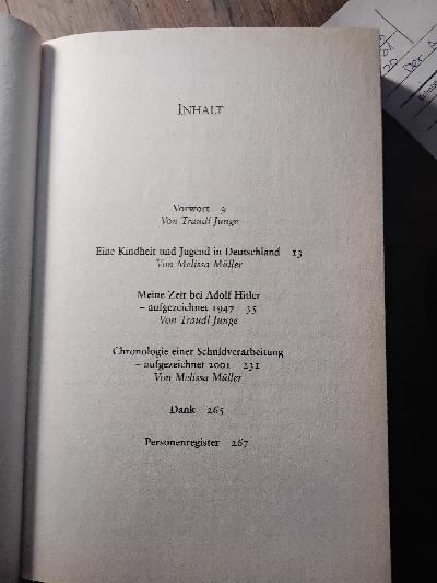 Bis zur letzten Sekunde  Hitlers Sekretärin erzählt ihr Leben - Front Cover