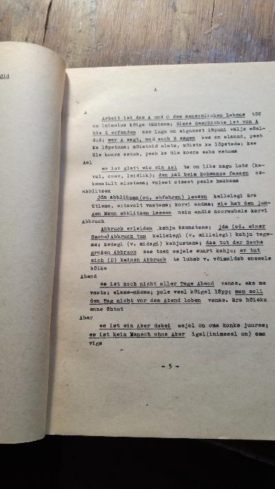 Deutsche Redewendungen - Front Cover