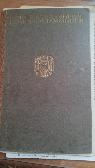 Familienstammbuch der Familie Ernst Sievers und Sigrid geborene Semper - Front Cover