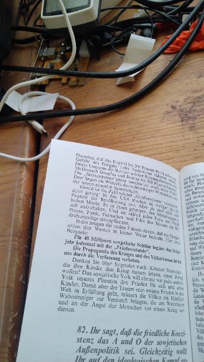 UdSSR  100 Fragen und Antworten - Front Cover