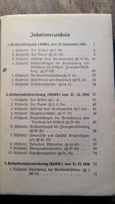 Reichserbhofgesetz mit Erbhofrechtsverordnung, Erbhofverfahrensordnung, Erbhoffortbildungsverordnung, den Einführungsverordnungen für die neuen Reichsgebiete und wichtigen Verwaltungsvorschriften    Textausgabe mit Verweisungen, Gebührentabelle und Sachverzeichnis - Front Cover