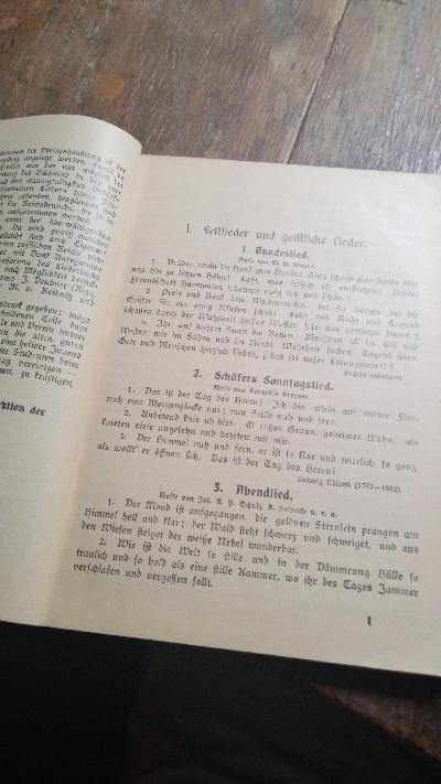 Deutsches Volksliederbuch - Front Cover