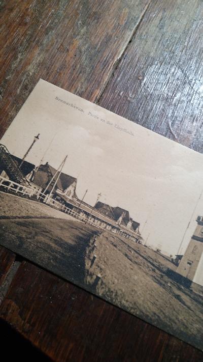 Ansichtspostkarte  Bremerhaven  Partie an der Lloydhalle - Front Cover